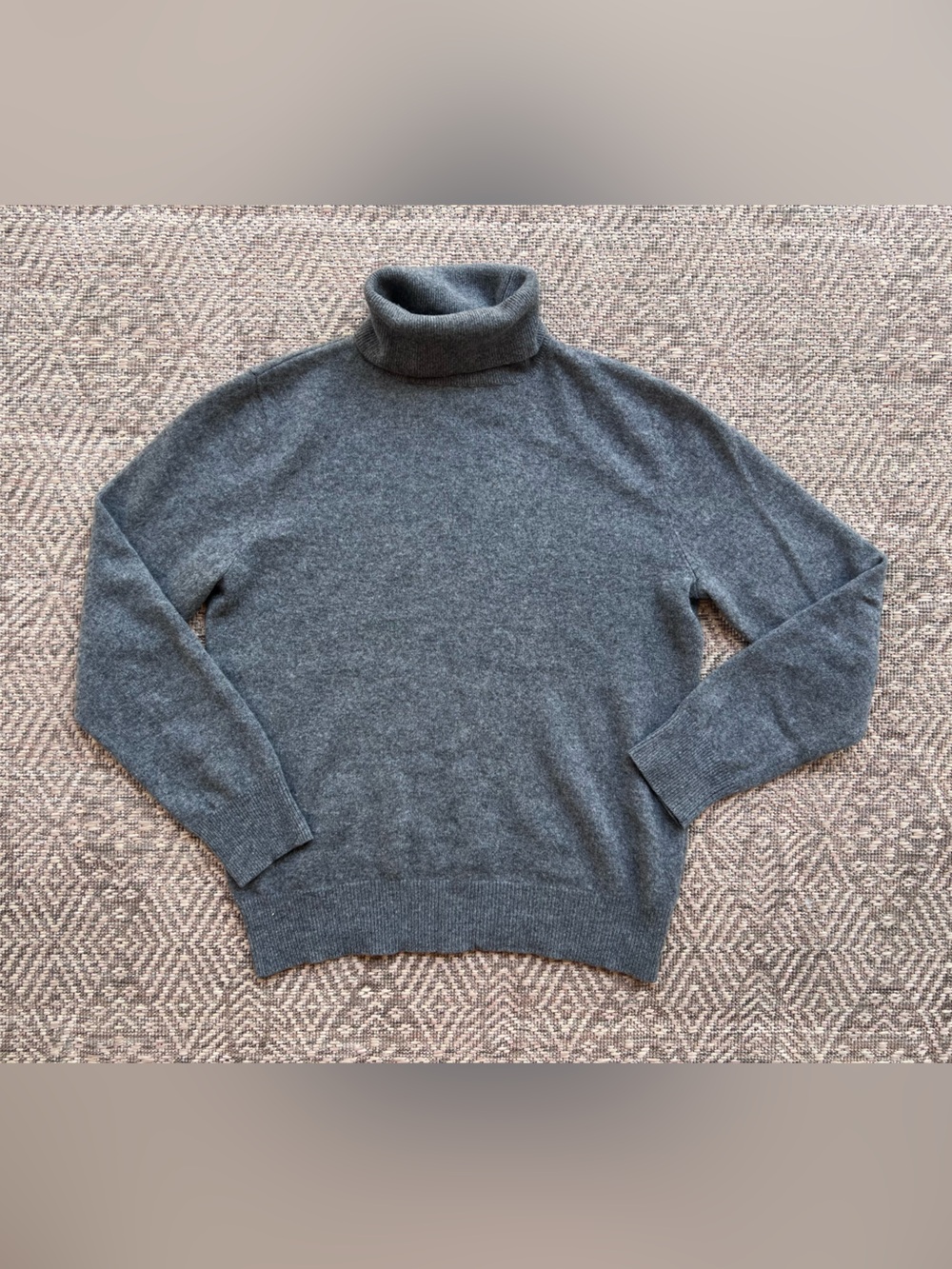 Neiman Marcus Womens Large 100% Cashmere Turtleneck Sweater Charcoal Gray